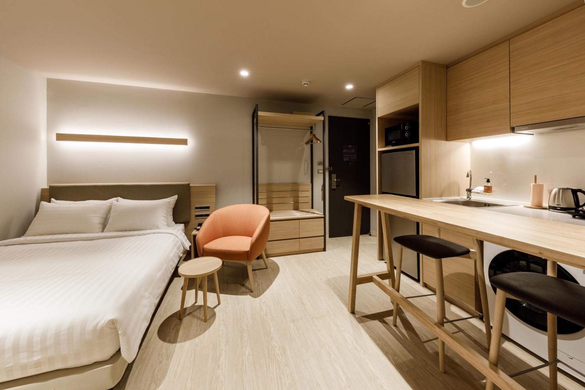Nishitetsu Hotel Croom Bangkok Silom ภายนอก รูปภาพ
