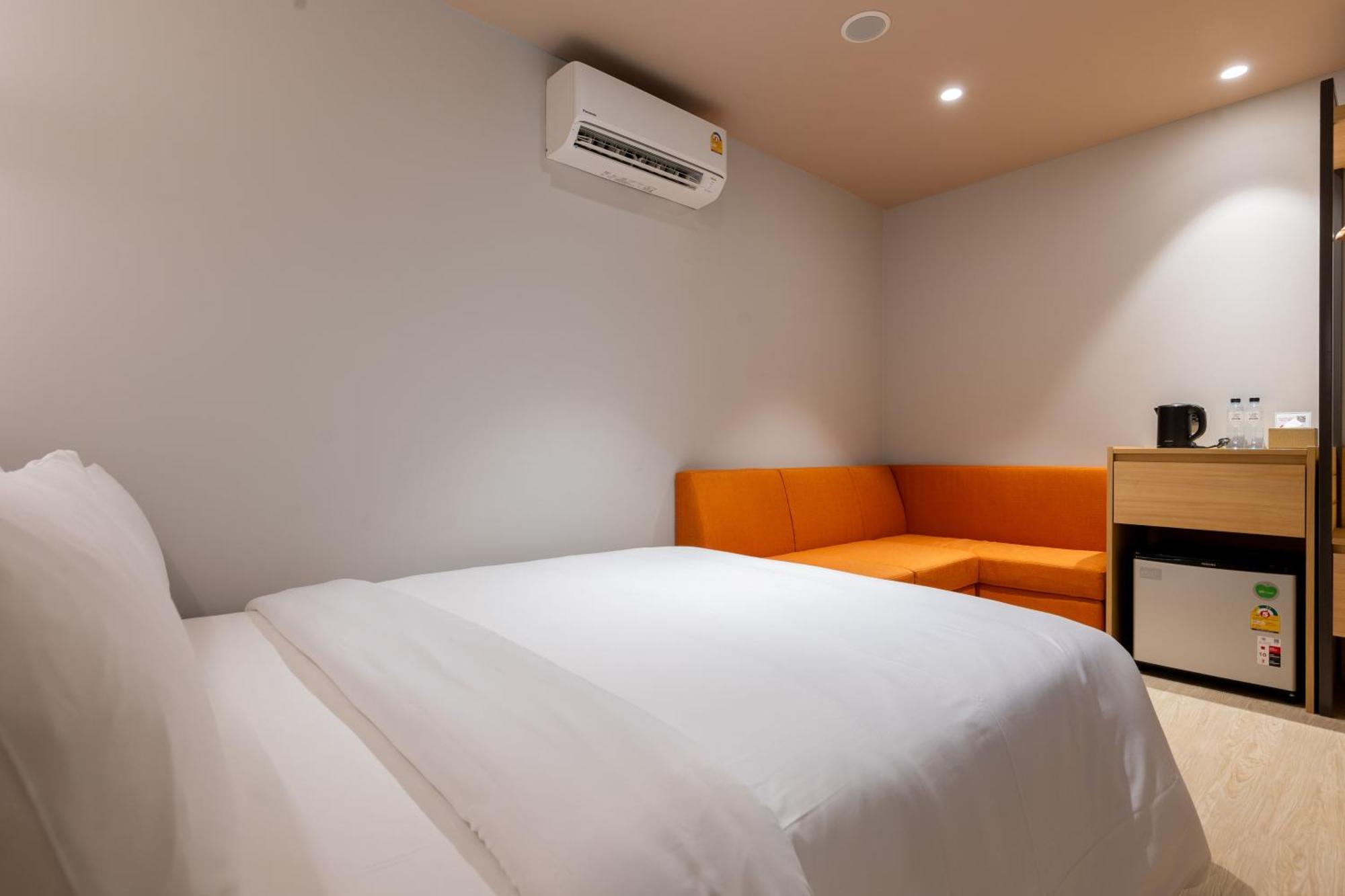 Nishitetsu Hotel Croom Bangkok Silom ภายนอก รูปภาพ